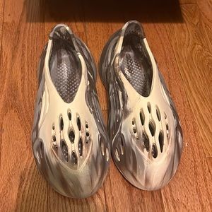 Yeezy Foam Runners MX Cream Clay